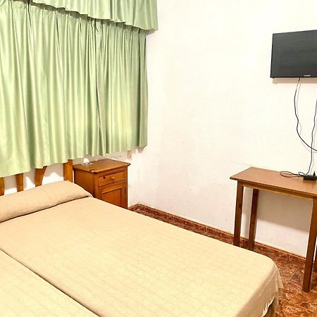 Pension Americano Almeria Exterior photo