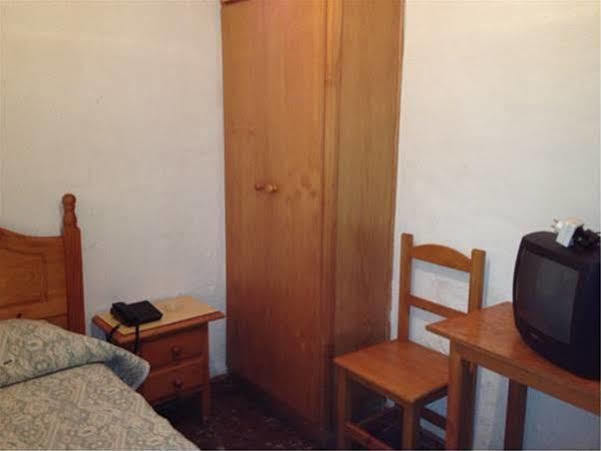 Pension Americano Almeria Exterior photo
