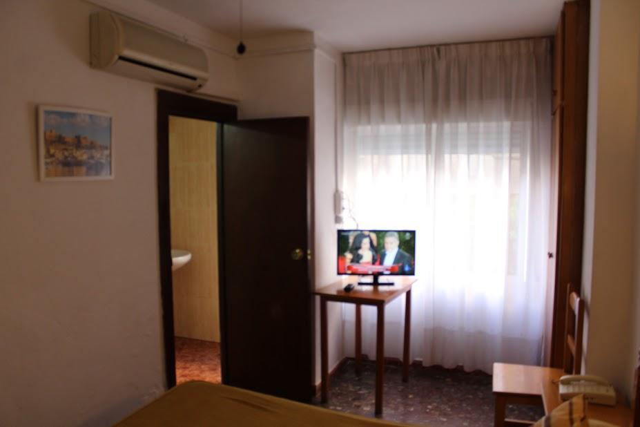 Pension Americano Almeria Exterior photo